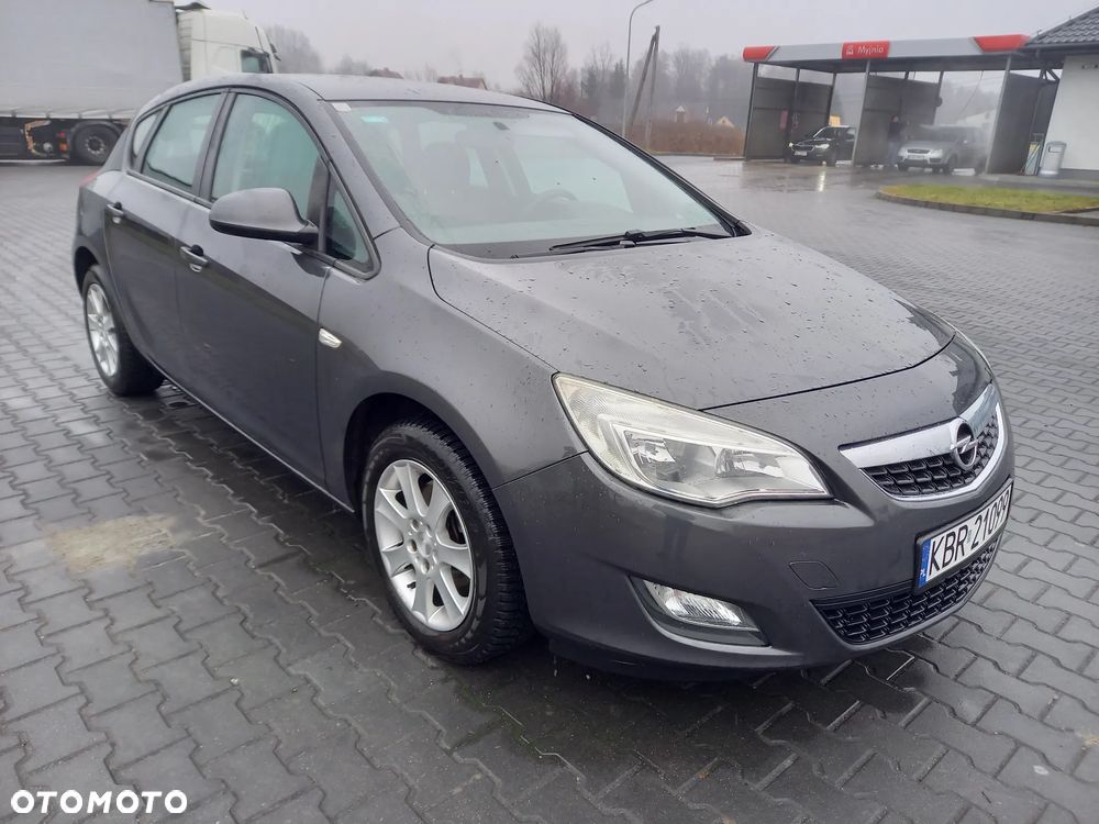 Opel Astra 1.7 CDTI DPF Design Edition - 2