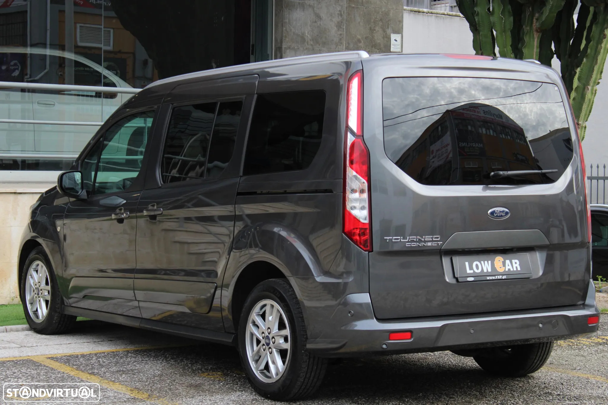 Ford Tourneo Connect Grand 1.5 TDCi Titanium - 18