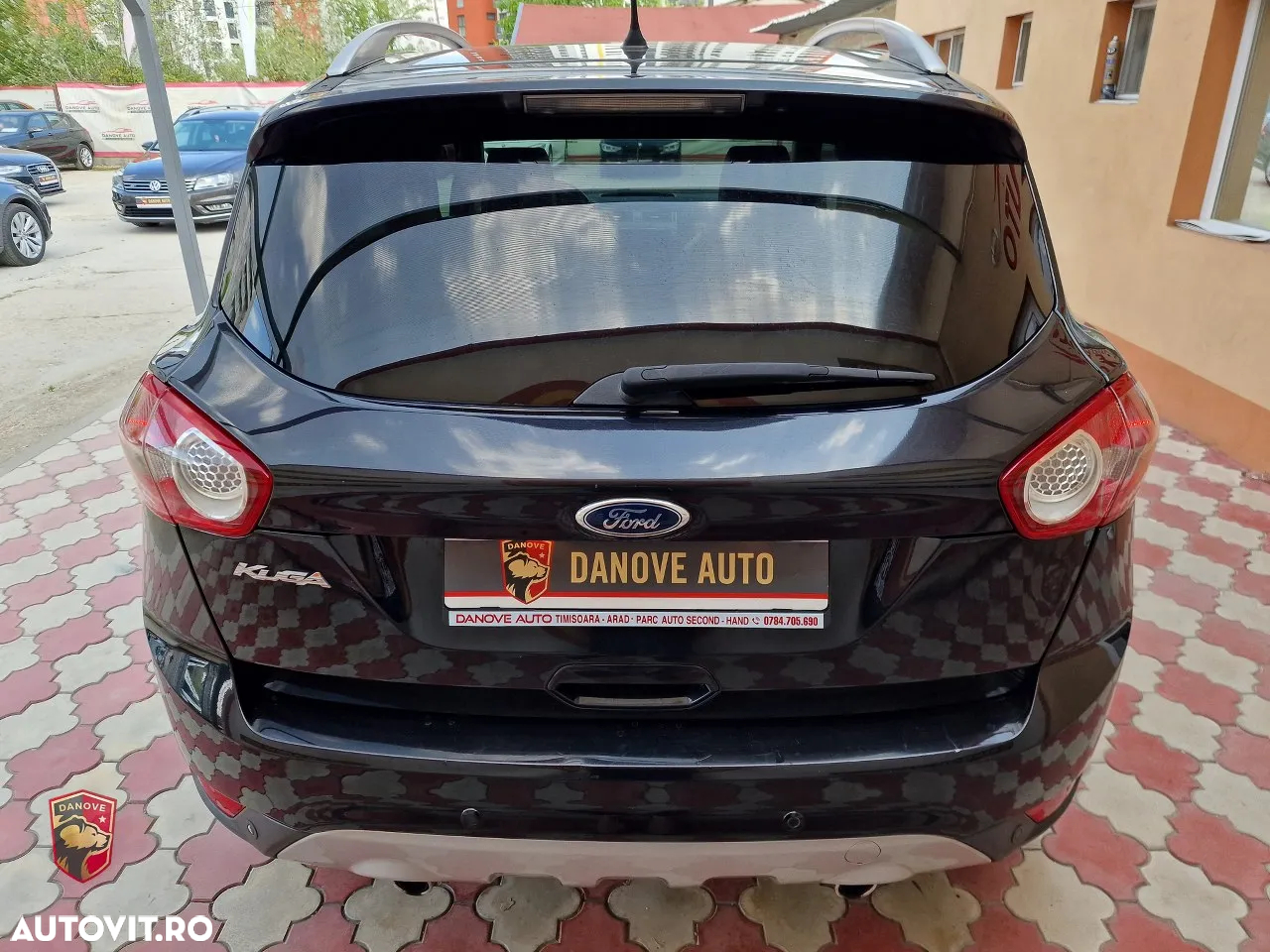 Ford Kuga 2.0 TDCi 4x4 Aut. Trend - 10