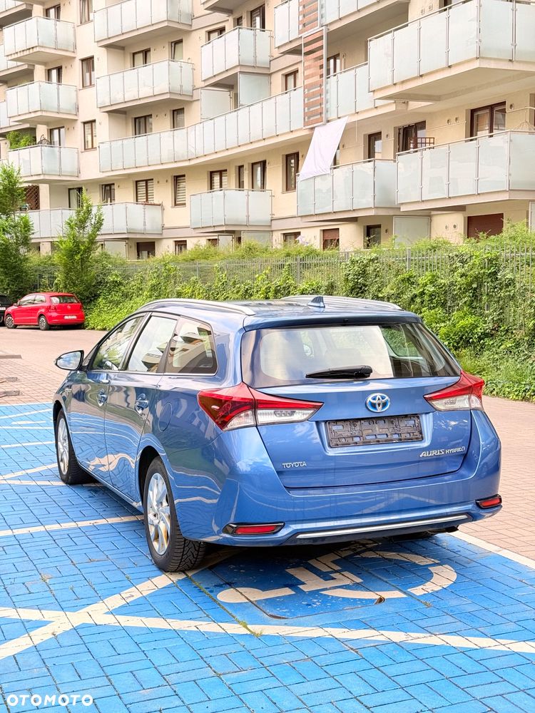 Toyota Auris Hybrid 135 Active - 5