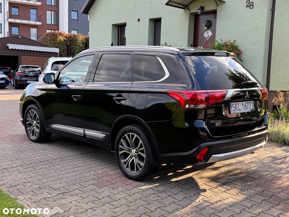 Mitsubishi Outlander 2.2 DI-D Instyle SDA 4WD - 38