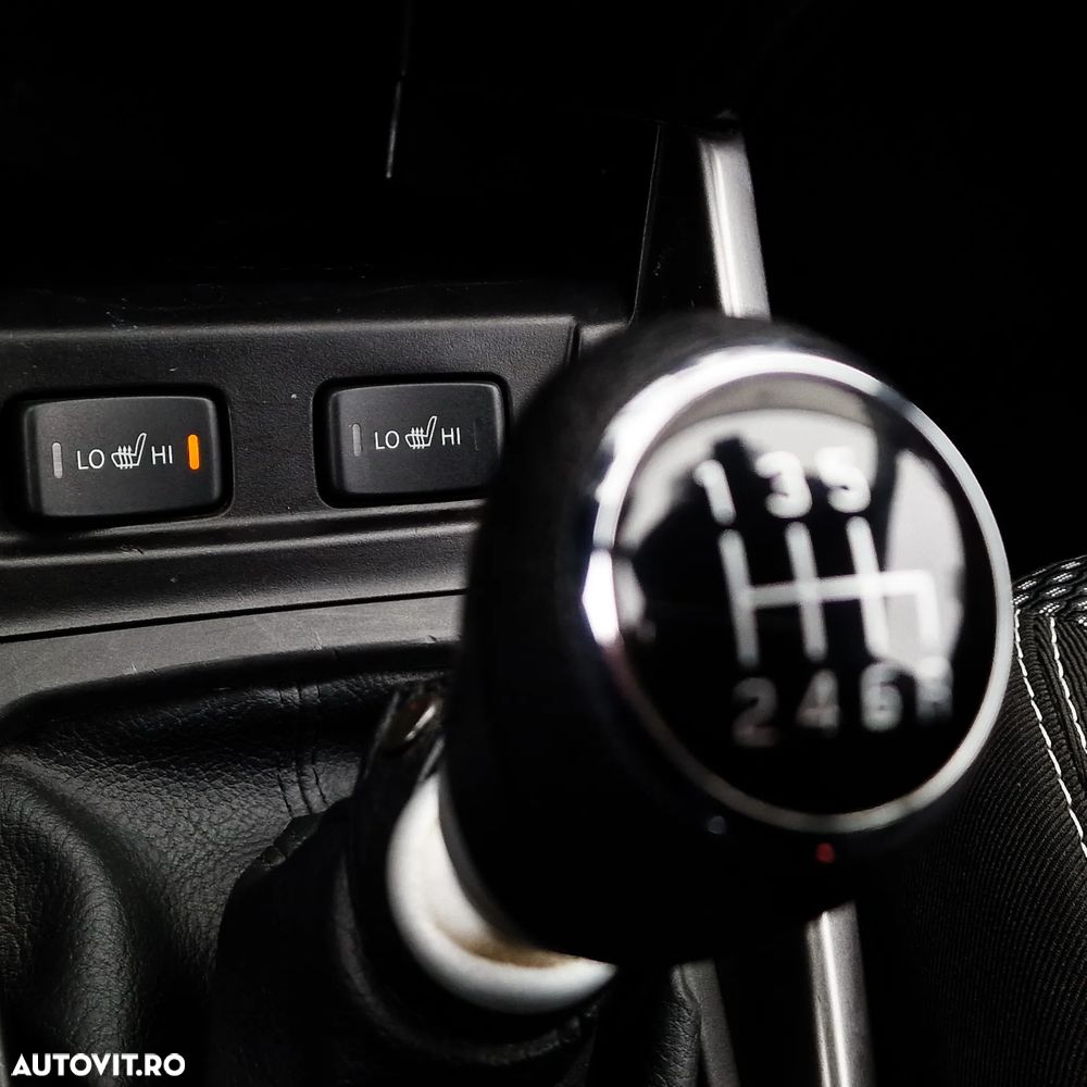 Suzuki Vitara 1.4 Boosterjet Hybrid Comfort+ - 22