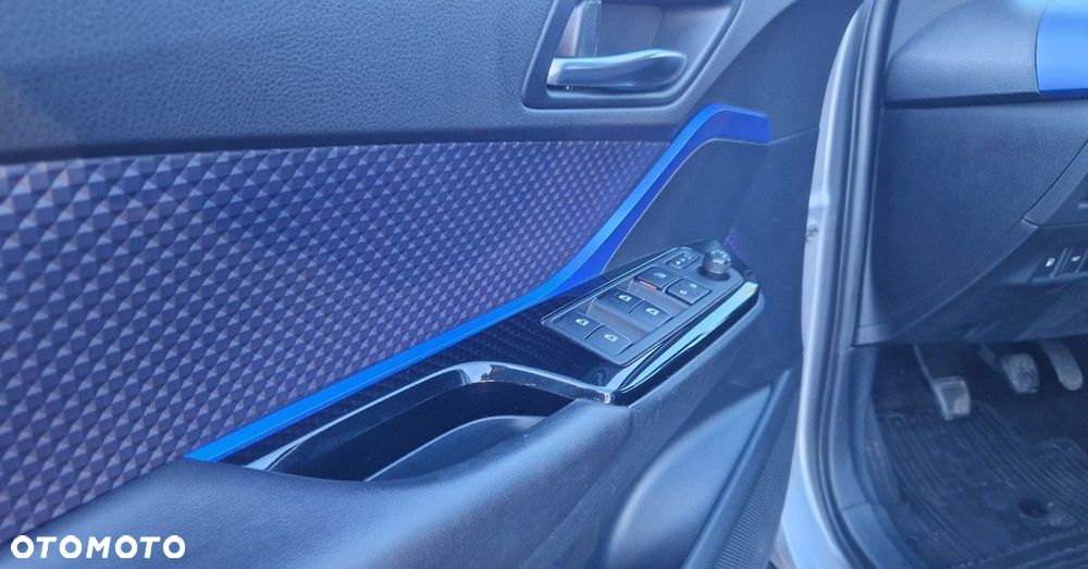 Toyota C-HR 1.2 T Dynamic - 27