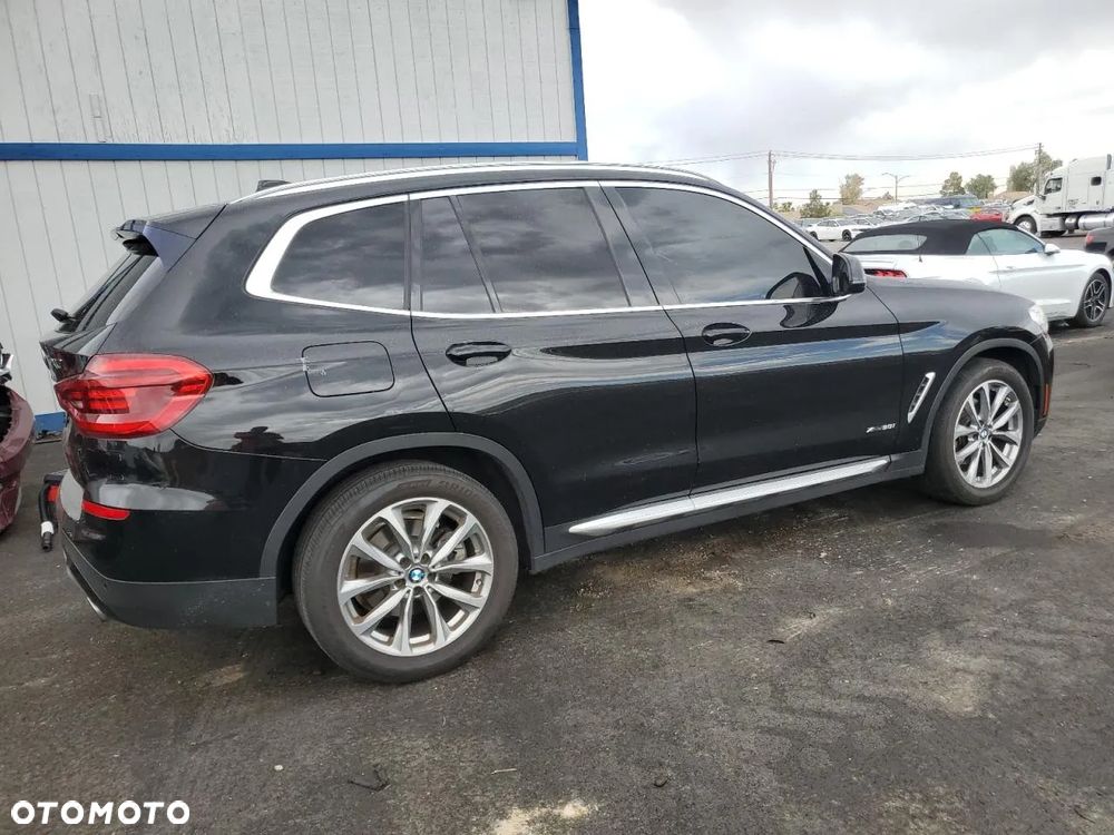 BMW X3 xDrive30i GPF Luxury Line sport - 4