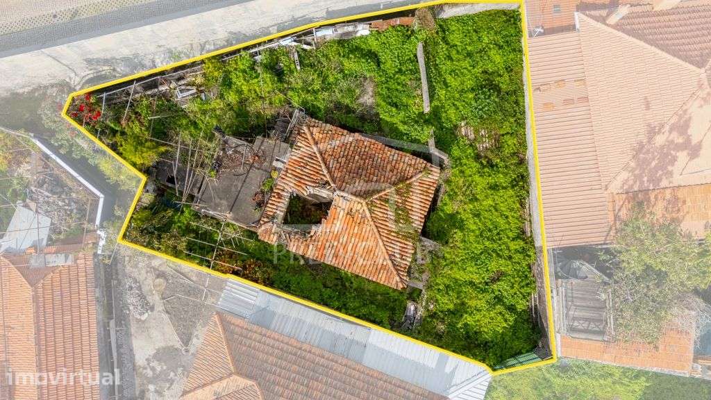 Prédio Urbano Terreo  com Projecto Aprovado - Funchal - Grande imagem: 2/16