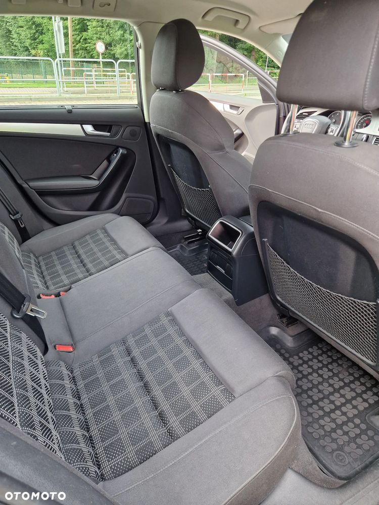 Audi A4 Avant 2.0 TDI - 23