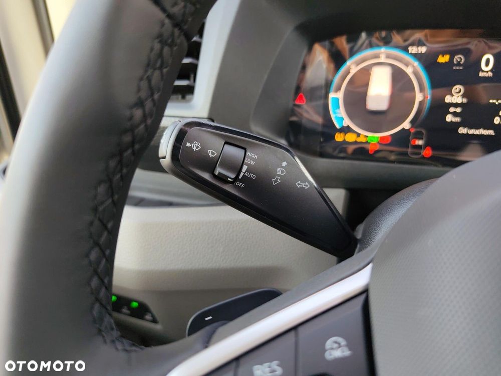 Volkswagen Crafter 35 Furgon z wysokim dachem silnik: 2,0 l EU6 SCR 177 KM, przedni 8-bieg.automatyczna, r.o : 4490 mm - 22