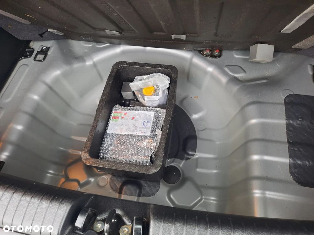 Hyundai i10 1.0 BlueDrive Comfort - 25