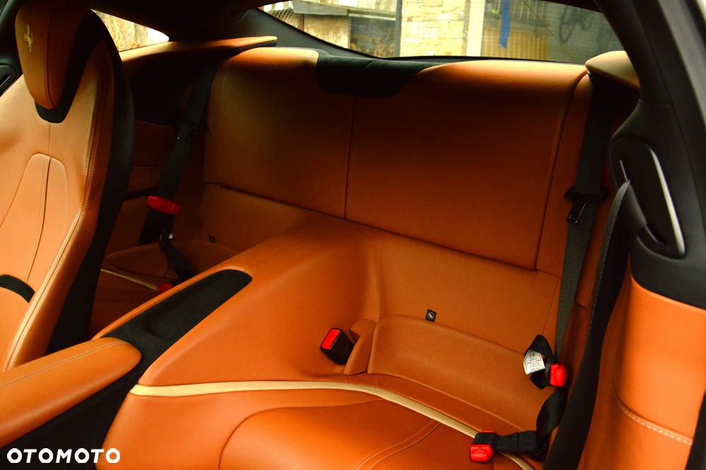 Ferrari Roma - 21