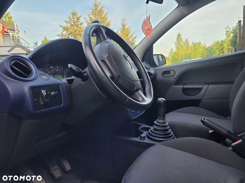Ford Fiesta ver-1-3 - 8