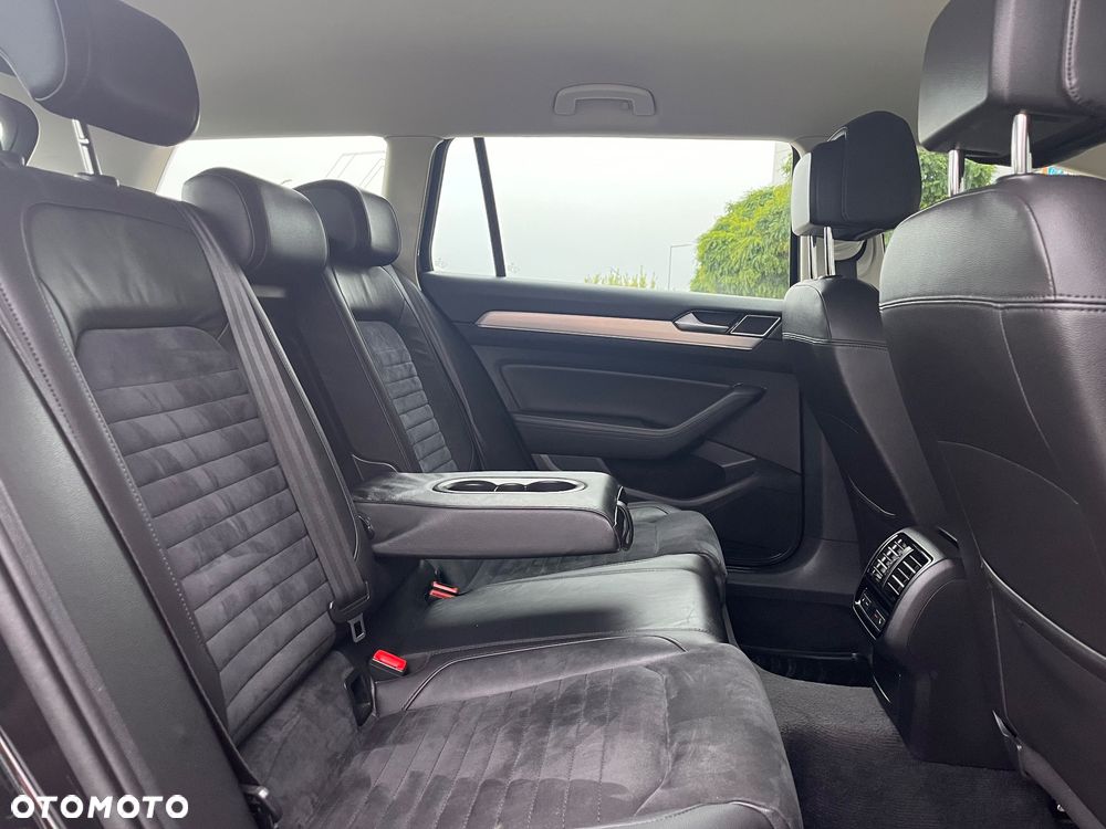 Volkswagen Passat - 21