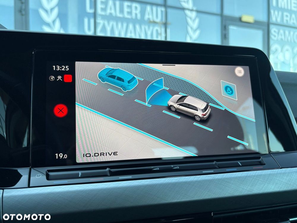 Volkswagen Golf - 32