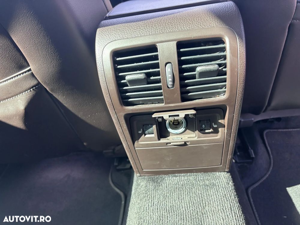 Volkswagen Passat Variant 2.0 TDI DSG BlueMotion Technology Exclusive - 17