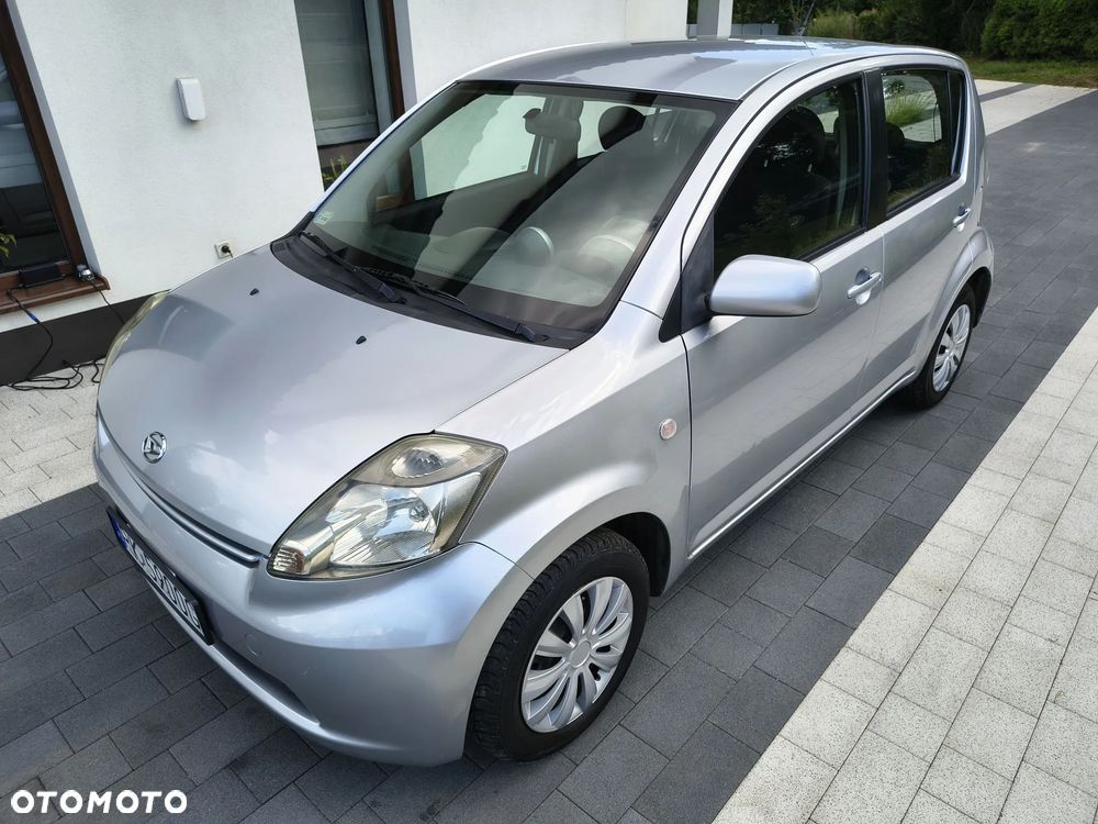 Daihatsu Sirion 1.3 - 5
