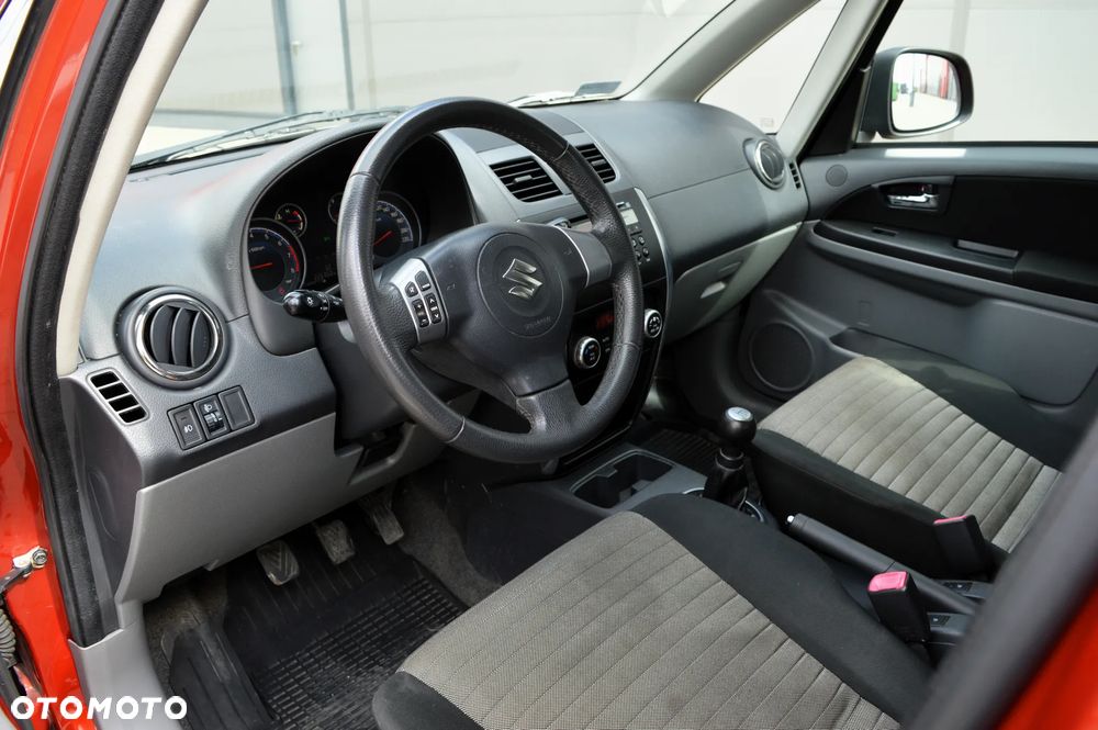 Suzuki SX4 1.6 VVT 4x4 Comfort - 5