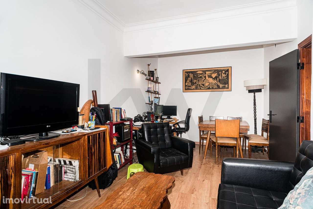 T2 Remodelado com Jardim e Anexo T1 em Portas de Benfica - Grande imagem: 4/29