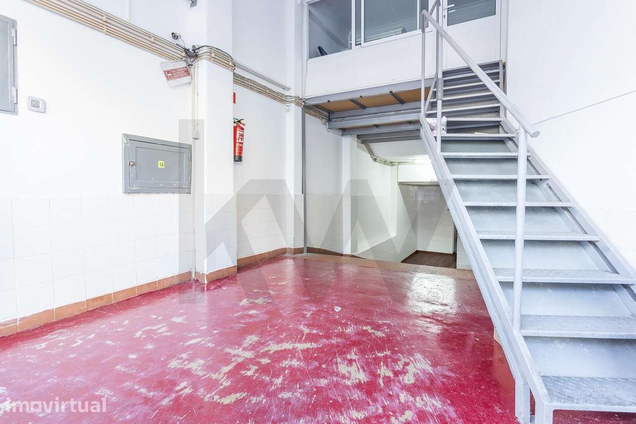 Espaço Comercial com Acesso de Veículos | Arroios – Centro de Lisboa - Grande imagem: 4/23