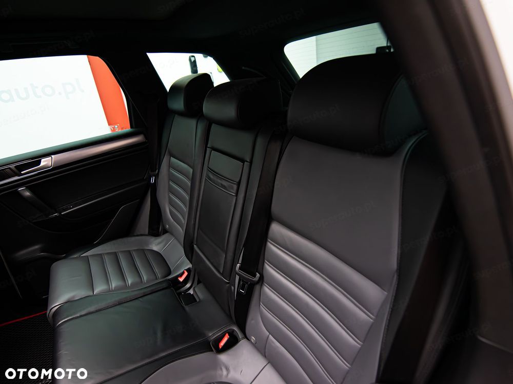 Volkswagen Touareg 3.0 V6 TDI BMT - 26