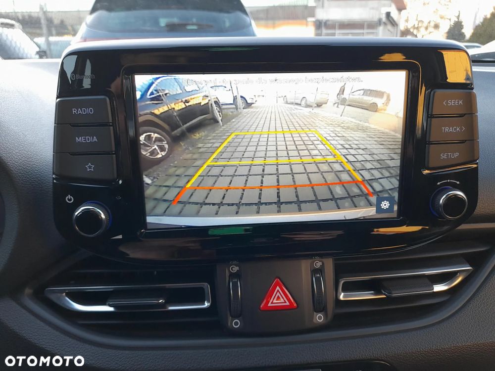 Hyundai i30 1.5 DPI Comfort - 23