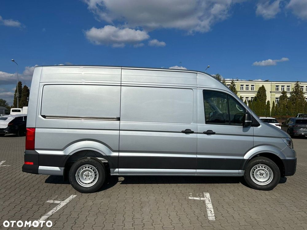 Volkswagen Crafter 35 2.0 TDI L3H3 177 KM AUTOMAT - 4