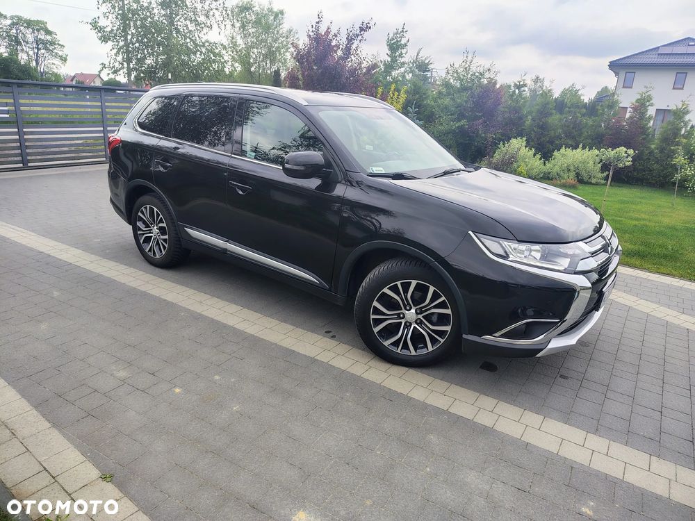 Mitsubishi Outlander 2.0 Intense + 4WD CVT - 27