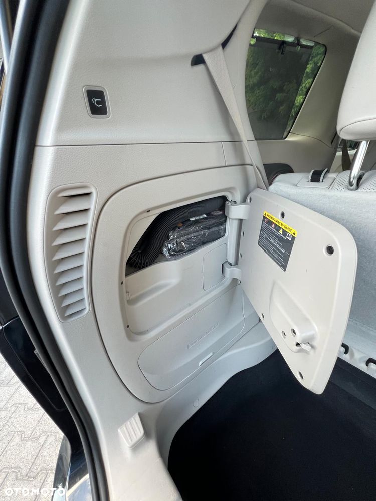 Chrysler Pacifica - 18