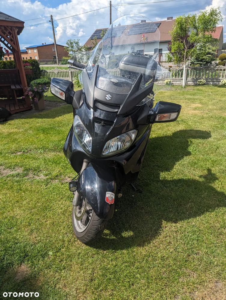 Suzuki Burgman - 6