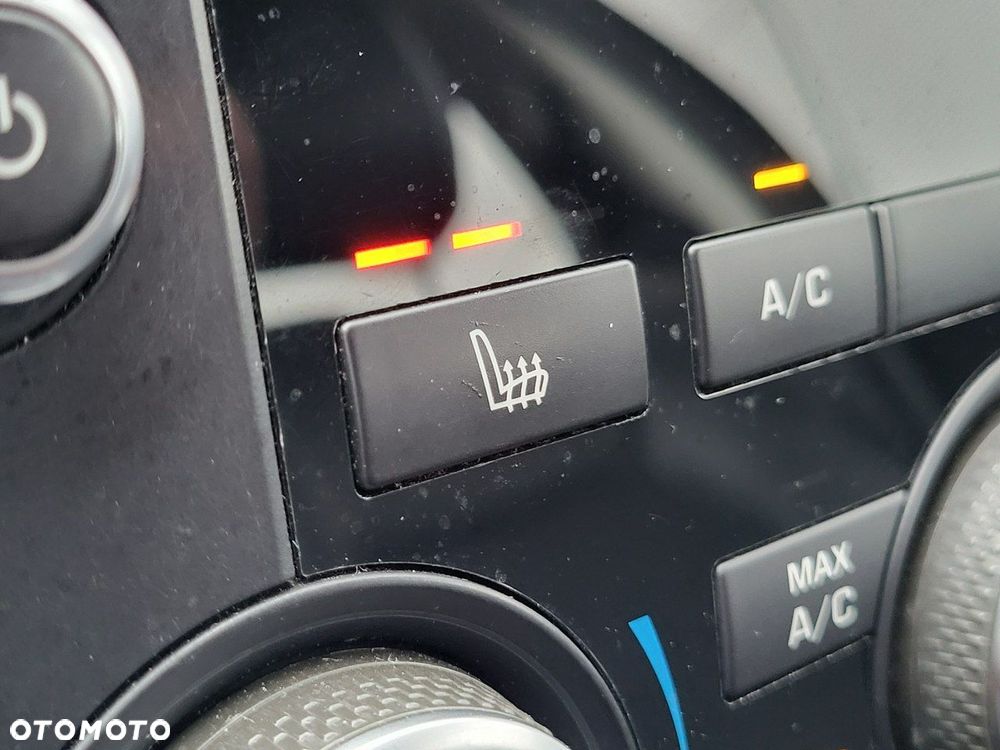 Land Rover Discovery Sport - 32