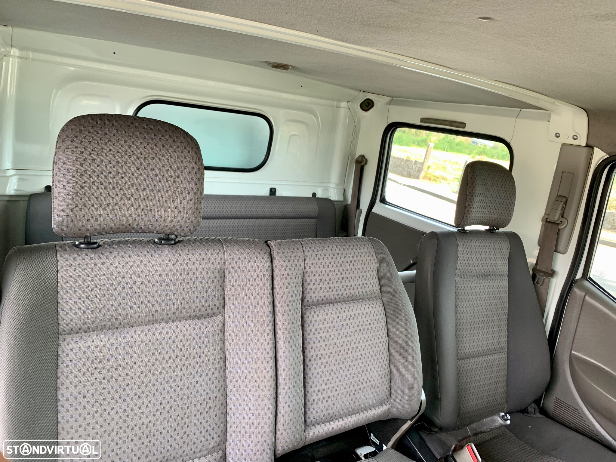 Nissan Cabstar / 6 lugares - 11