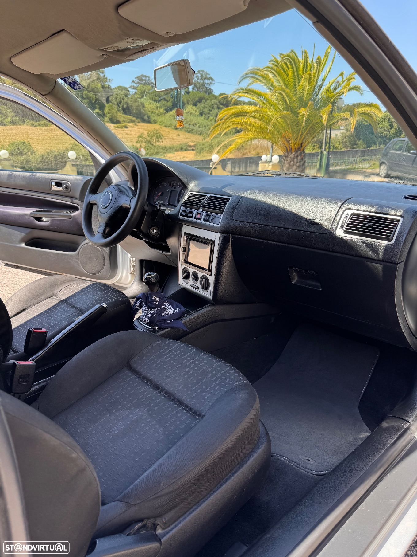 VW Golf 1.9 TDi 25 Anos - 7
