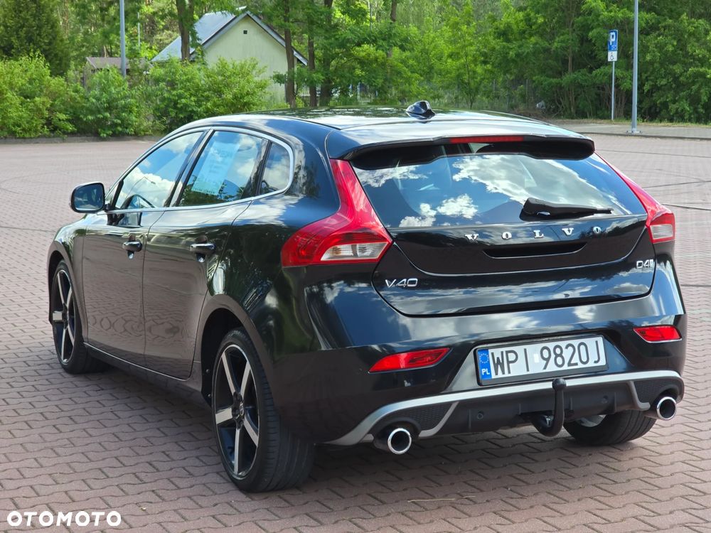 Volvo V40 D4 Drive-E R-Design Kinetic - 1