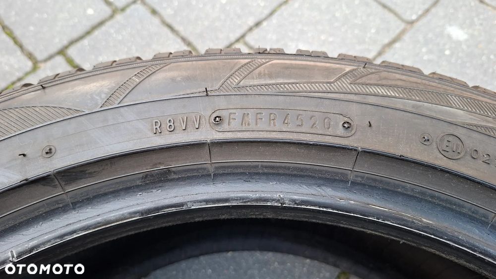 Opona zimowa Falken Eurowinter HS01 235/45 R18 - 5