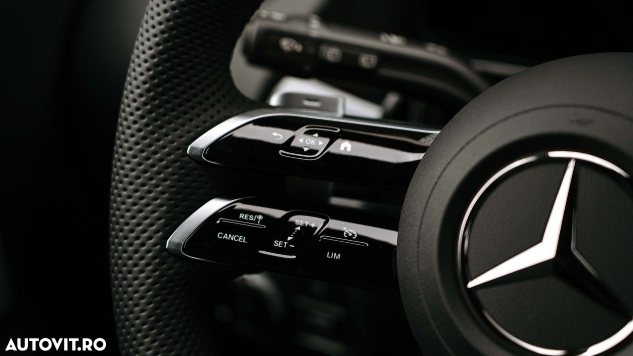Mercedes-Benz GLA - 16