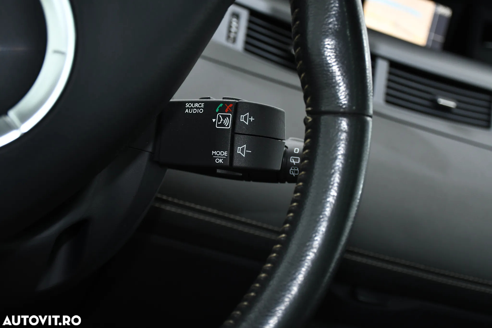 Renault Espace 2.0 dCi 175 FAP Aut. Initiale - 24
