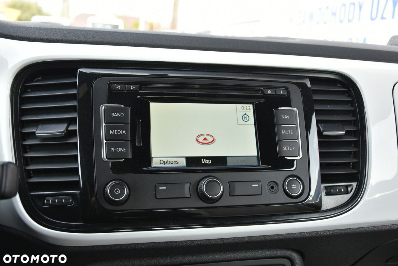 Volkswagen New Beetle - 9