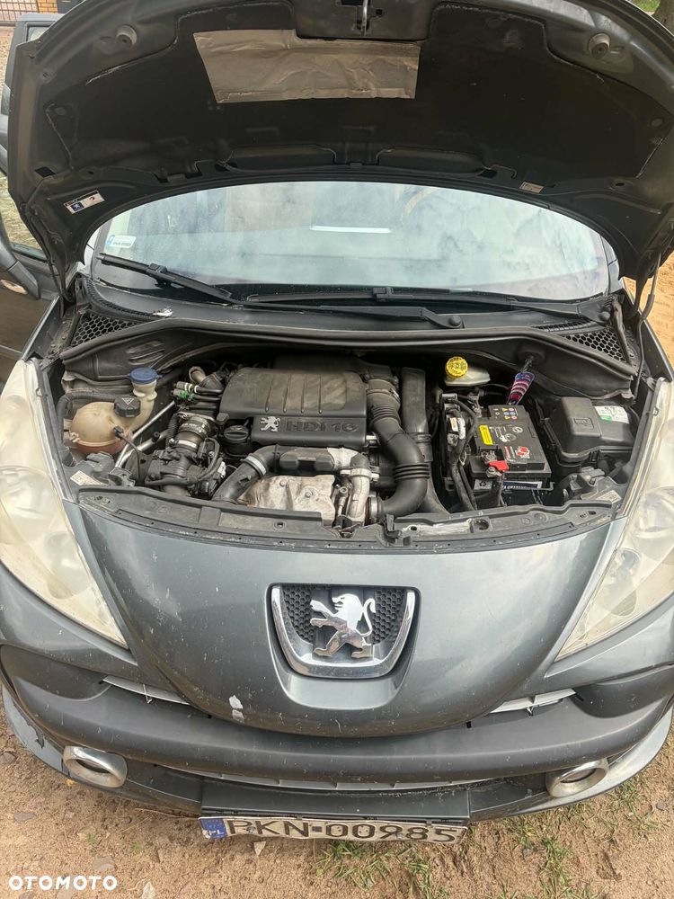 Peugeot 207 1.6 HDi - 12