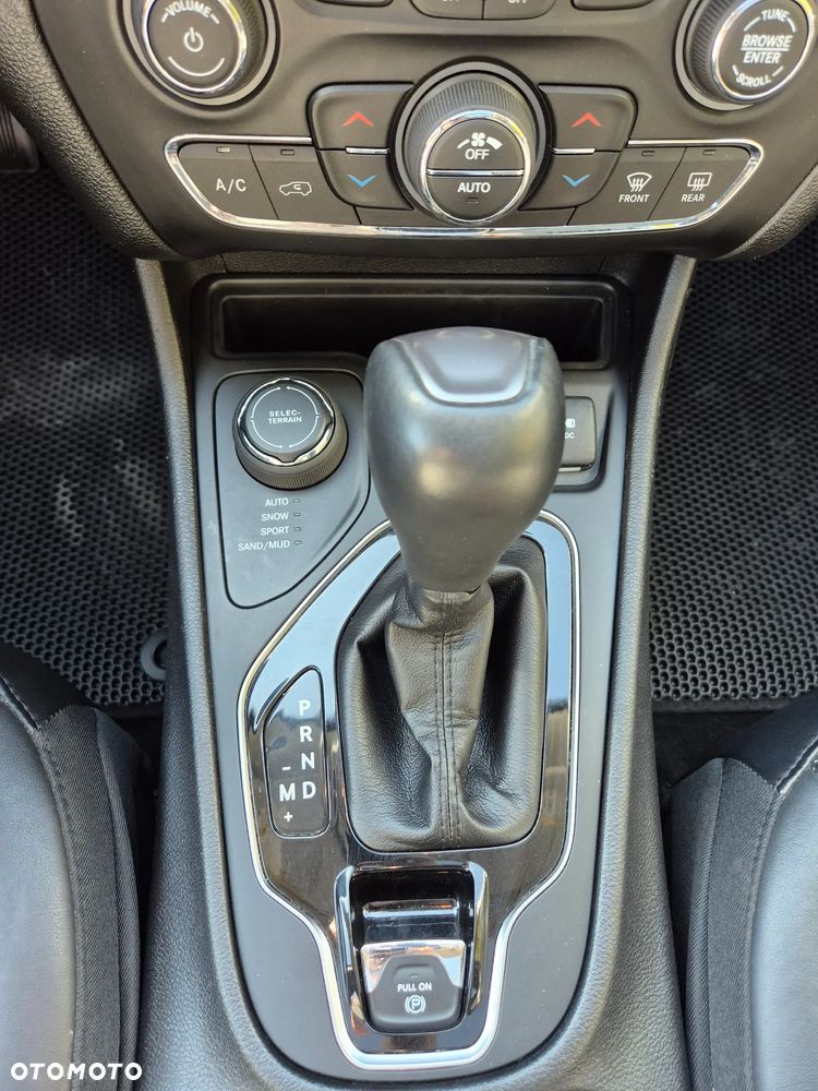 Jeep Cherokee 3.2 V6 Active Drive I Limited - 21