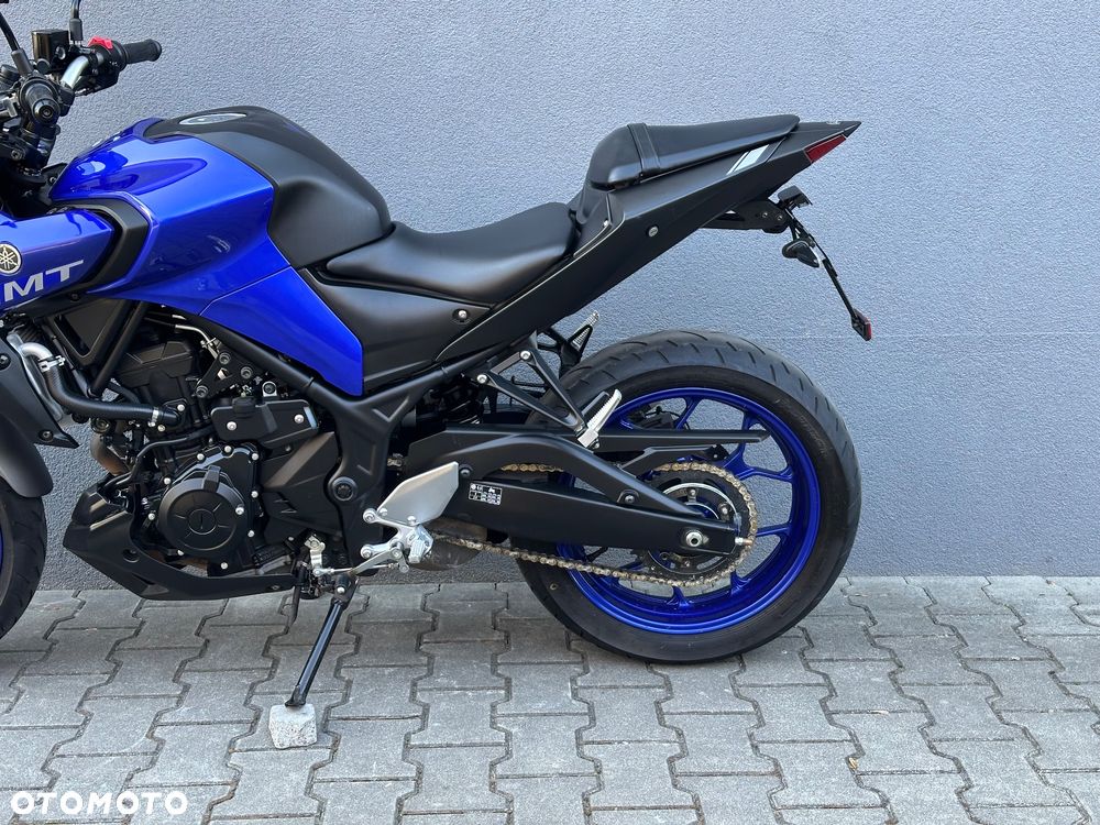 Yamaha MT - 8