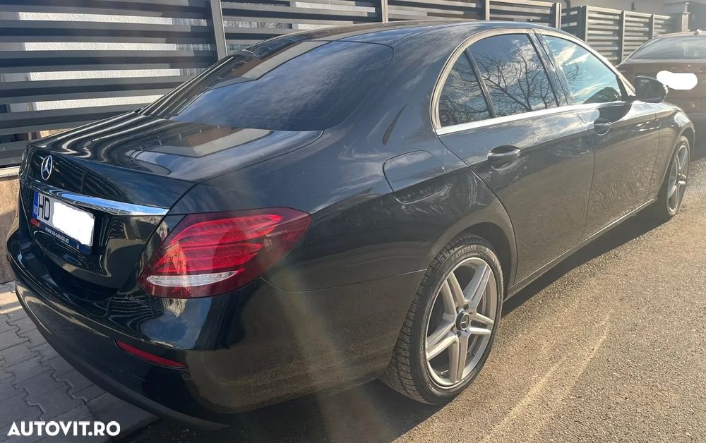 Mercedes-Benz E 220 d 9G-TRONIC - 5