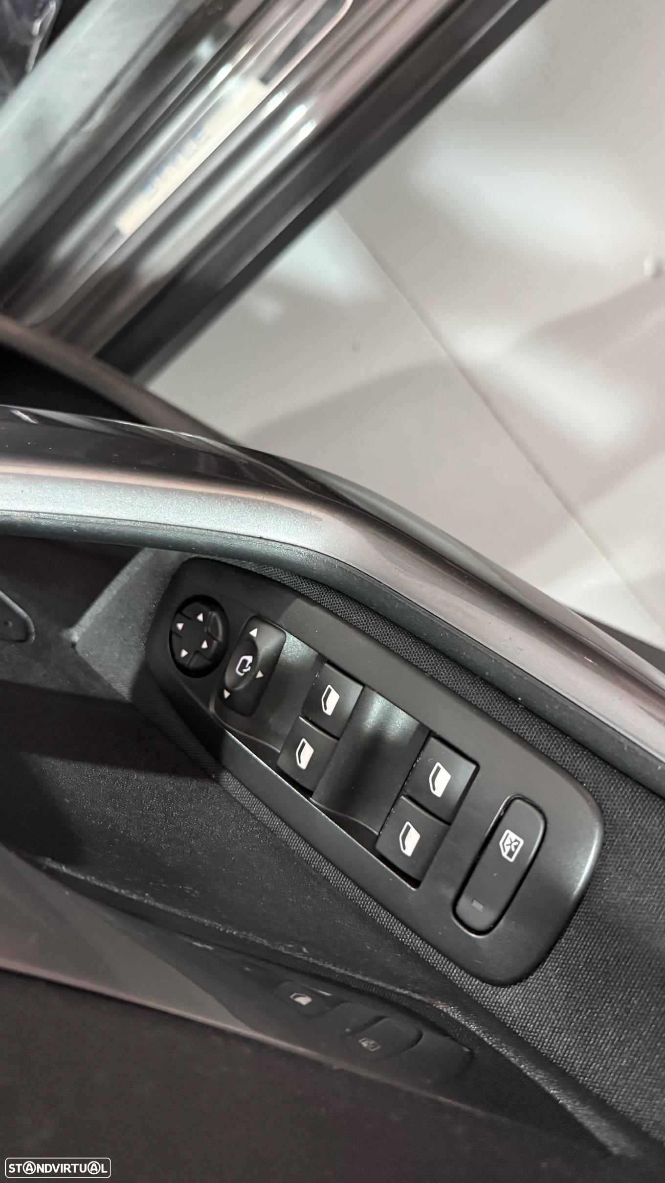 Peugeot 2008 1.2 PureTech Style - 15
