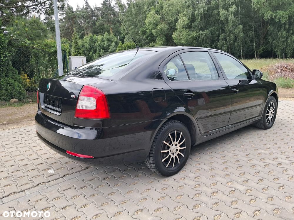 Skoda Octavia 1.6 SPORT EDITION - 7