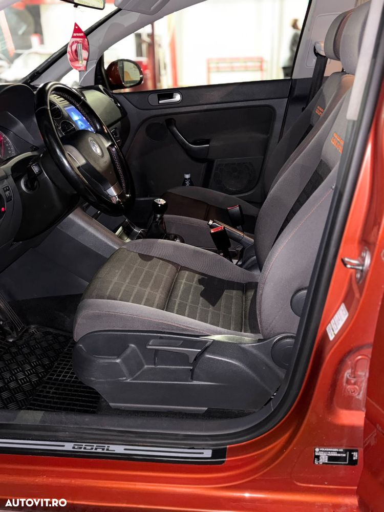 Volkswagen Golf Plus - 8