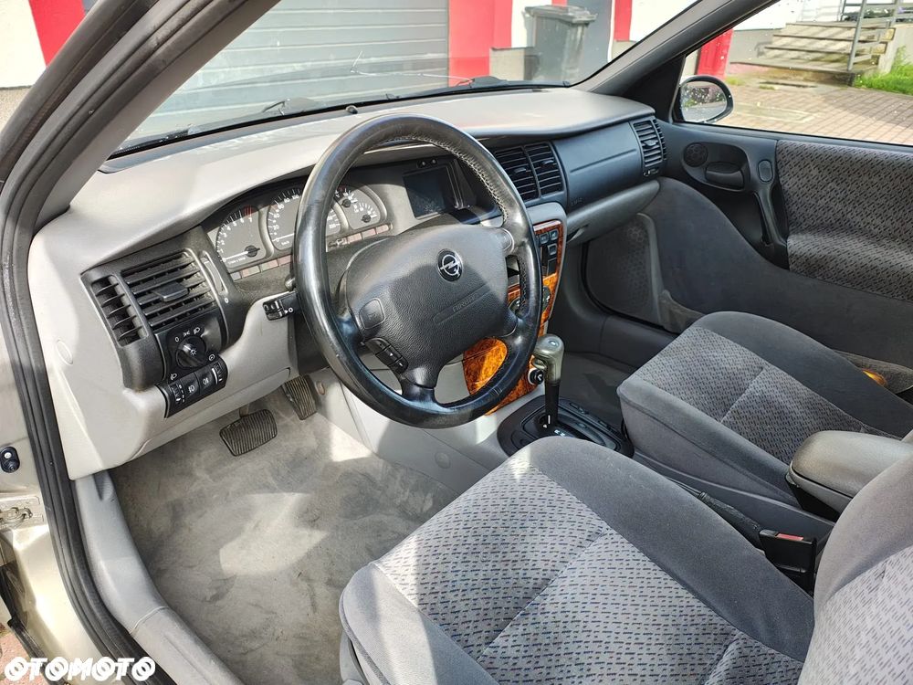 Opel Vectra - 9