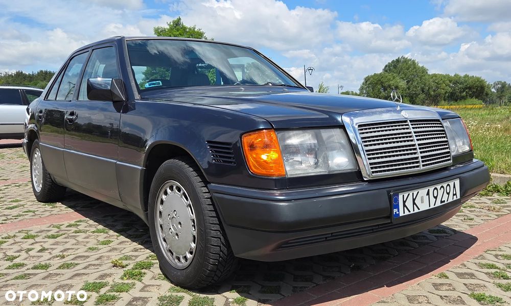 Mercedes-Benz W124 (1984-1993) - 1