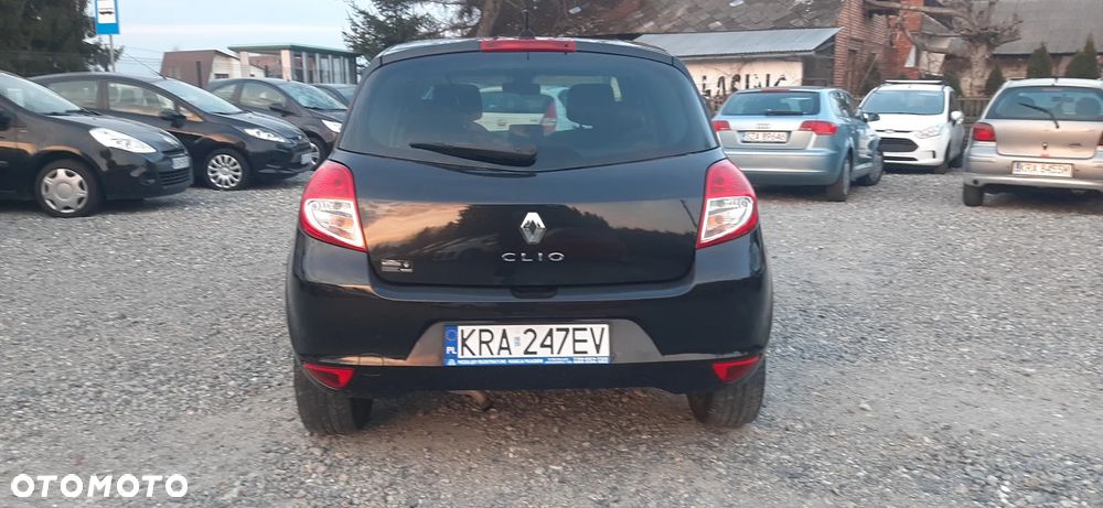 Renault Clio 1.2 16V Dwudziestka Euro5 - 17