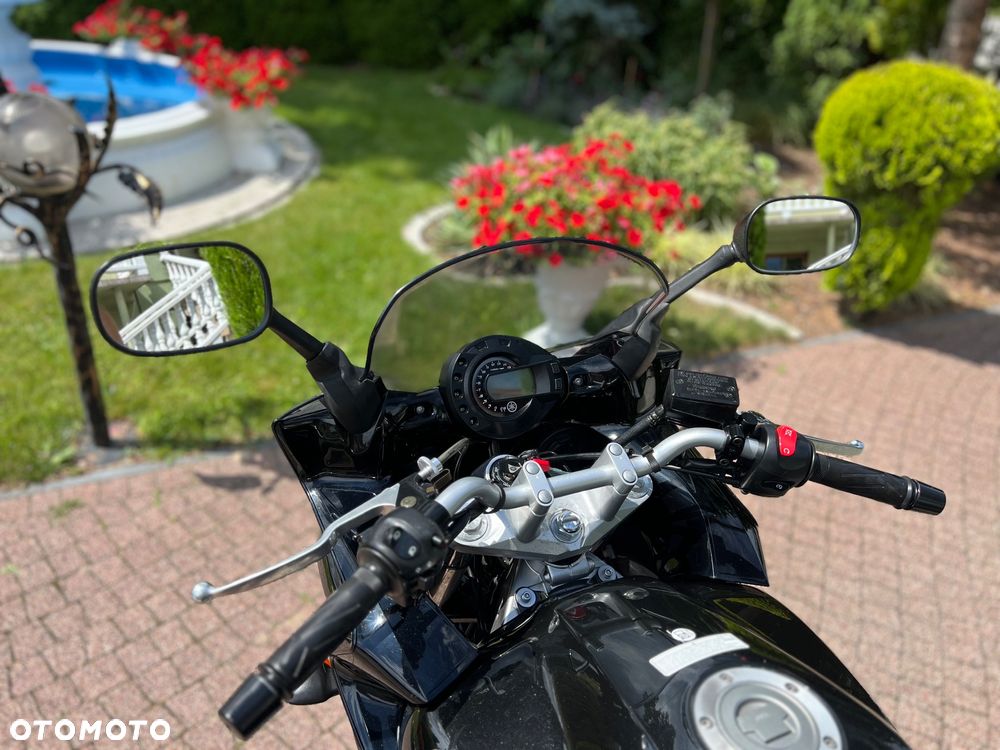 Yamaha FZ6 - 32