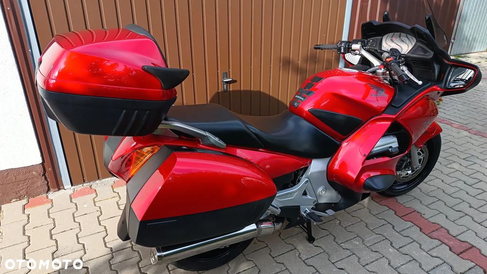 Honda ST - 4