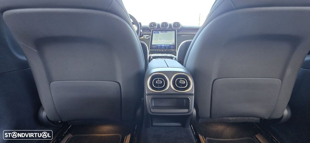 Mercedes-Benz C 300 e AMG Line - 36