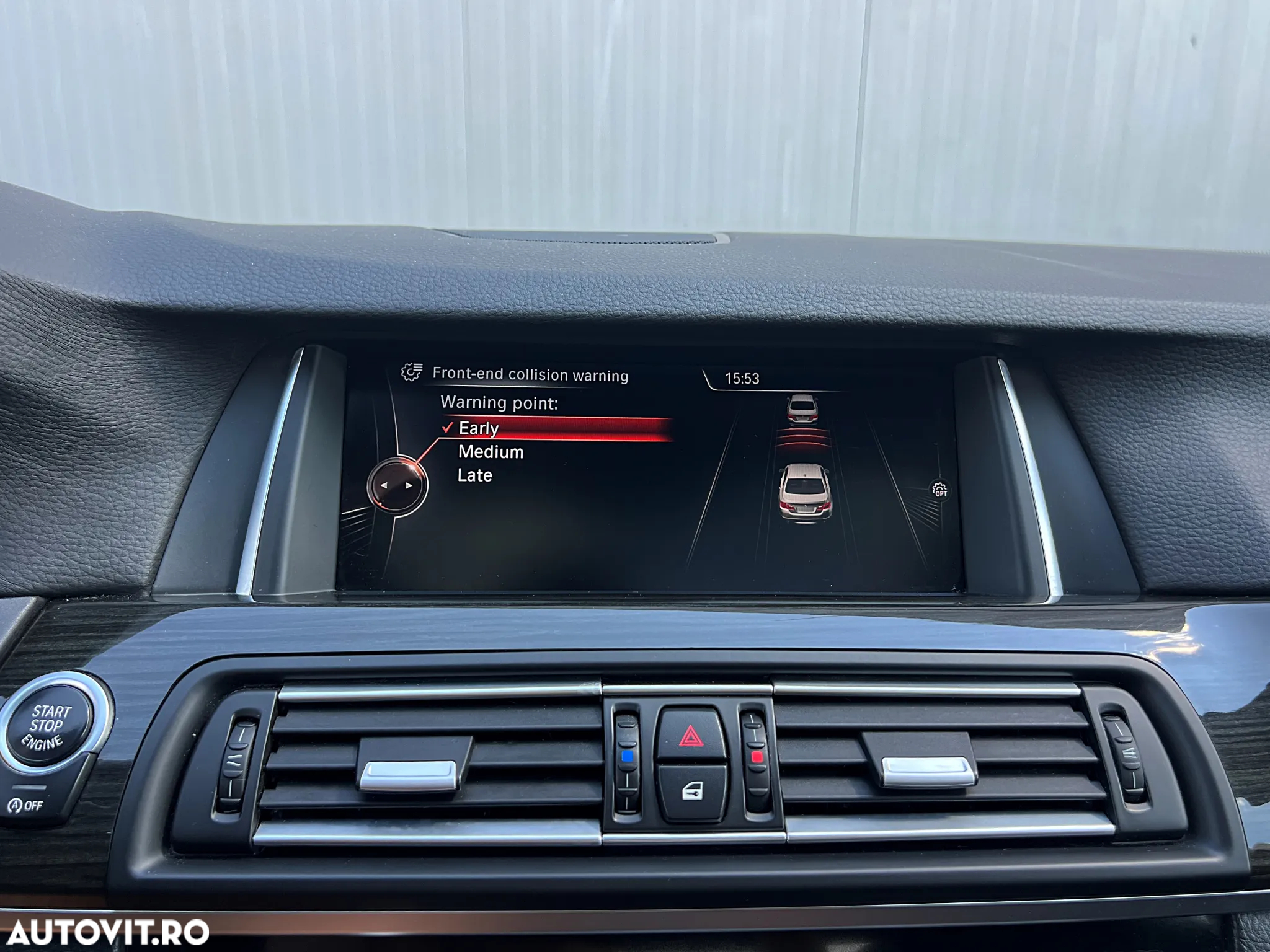 BMW Seria 5 530d xDrive - 32