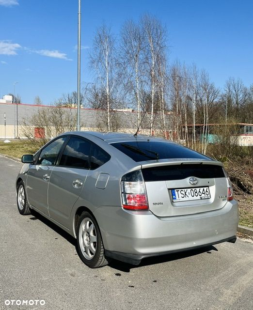 Toyota Prius 1.5 VVT-i Sol - 13